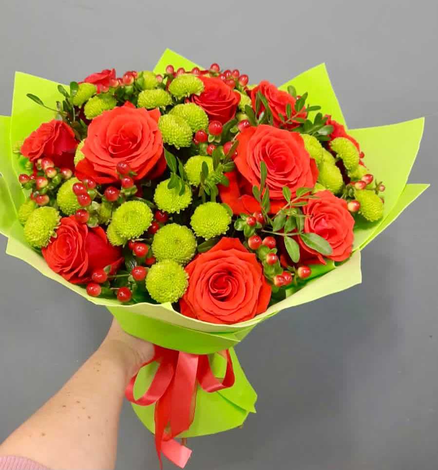 Букет цветов из: Хризантемы и Розы в Кочубее