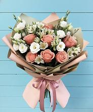 Букет цветов из:  Розы, Альстромерии и Лизиантусы в Кочубее