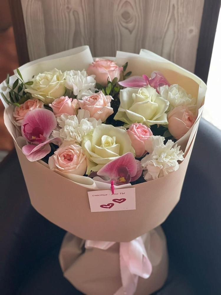 Букет цветов из: Орхидеи, Розы и Гвоздики в Кочубее