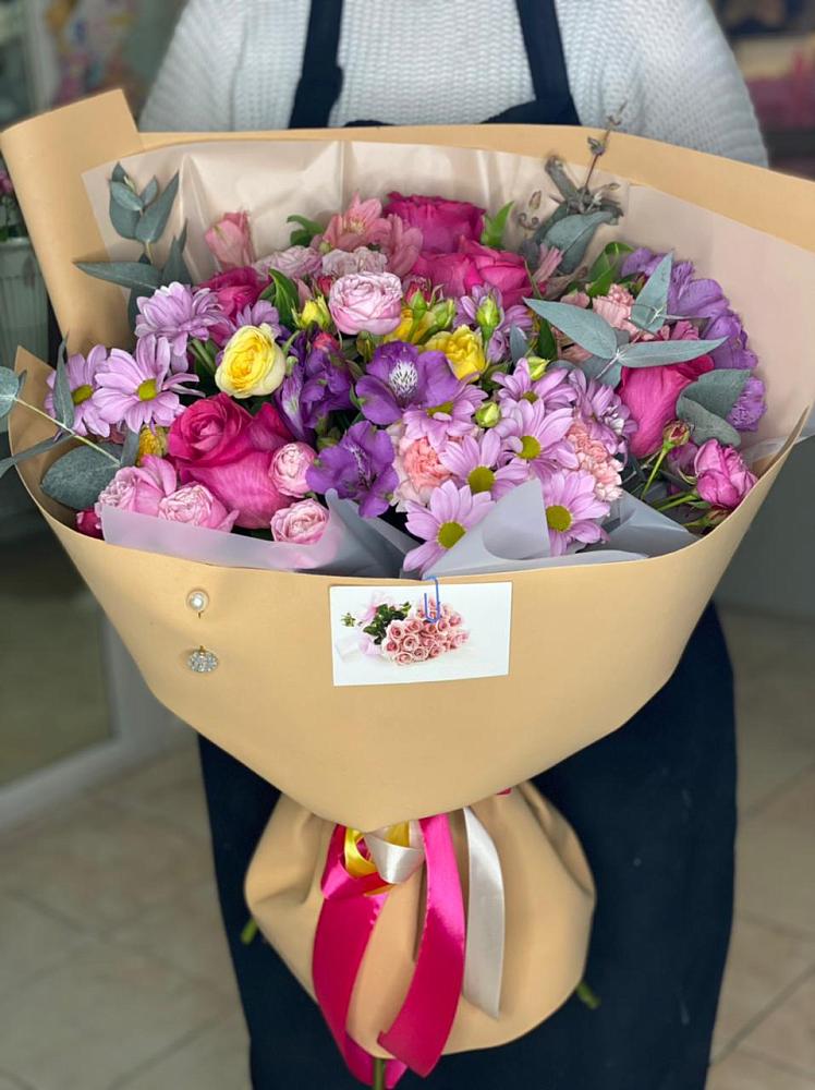 Букет цветов из: Хризантемы, Гвоздики и Альстромерии в Кочубее