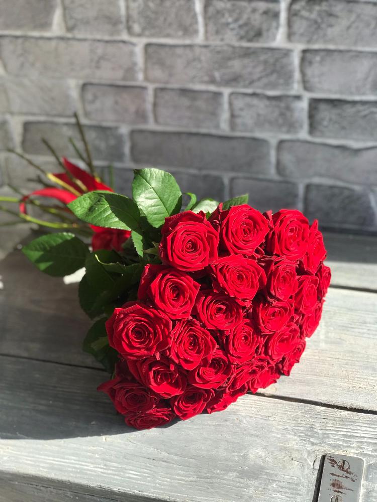 Букет Красные розы Фридом в Кочубее
