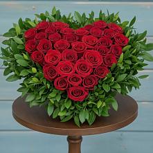 Цветочная композиция из Розы в виде сердца #REPLACE_PRED# Кочубее
