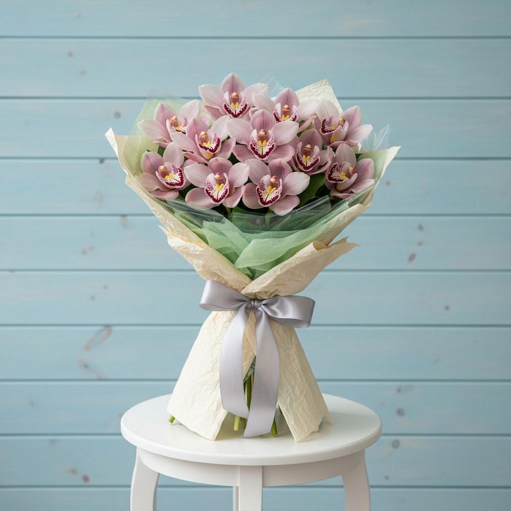 Букет цветов из: Орхидеи и Розы в Кочубее