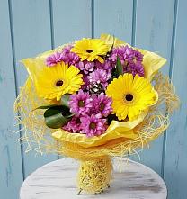 Букет цветов из:  Хризантемы и Герберы в Кочубее