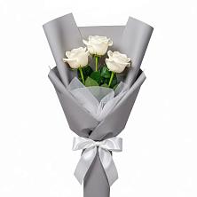 Букет 3 белые розы в Кочубее
