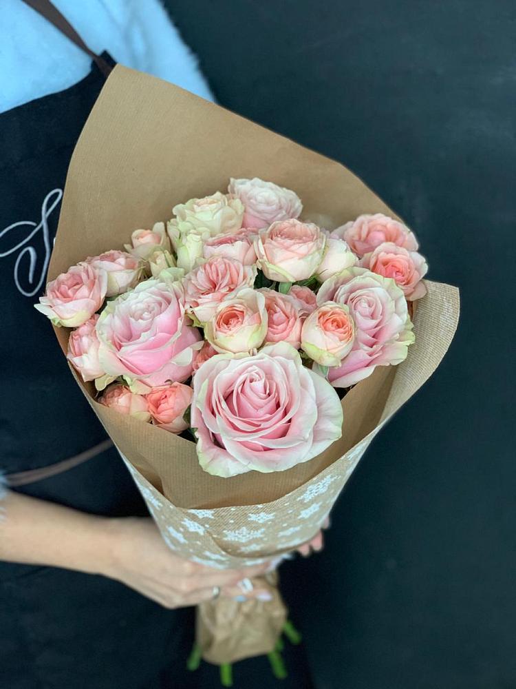 Букет цветов из: Хризантемы и Розы в Кочубее