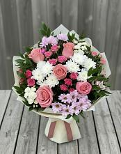 Букет цветов из:  Альстромерии, Гвоздики, Розы и Хризантемы #REPLACE_PRED# Кочубее