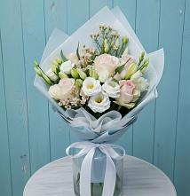 Букет цветов из:  Розы и Лизиантусы в Кочубее