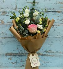 Букет цветов из:  Розы и Лизиантусы в Кочубее