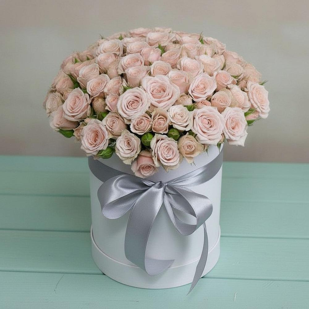 Цветочная композиция из Розы в шляпной коробке в Кочубее